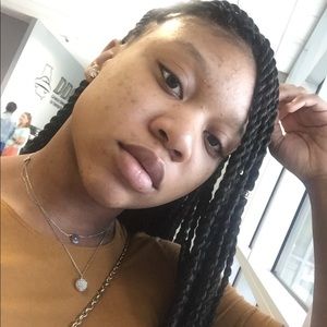 Meet your Posher, Vanecia